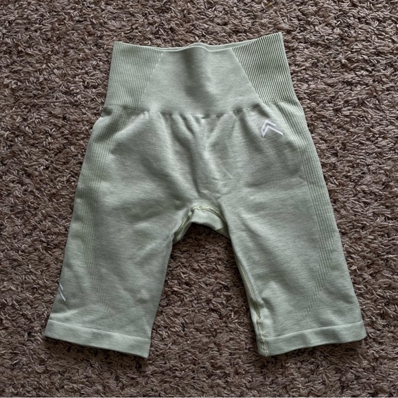 Classic Seamless 2.0 Cycling Shorts - Picture 1 of 2
